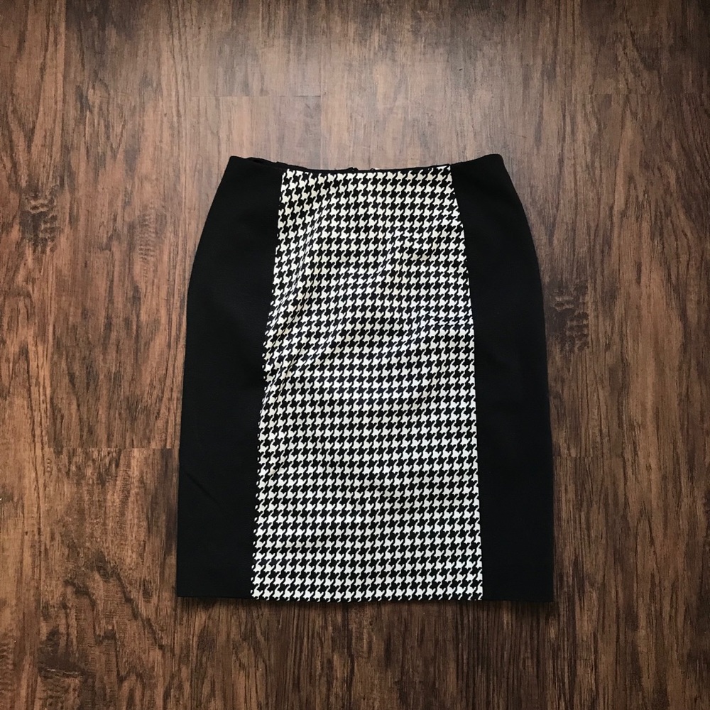 MICHAEL KORS BLACK AND WHITE SKIRT - Picture 1 of 4